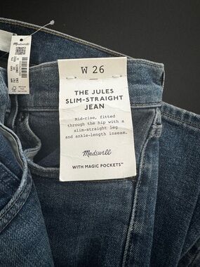 Madewell The Jules Slim-Straight Jean - Classic Blue Wash